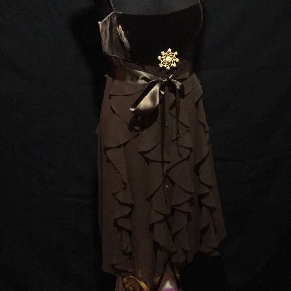 Mini ruffle evening dress by BCBGMaxAzria - Picture 2 of 2